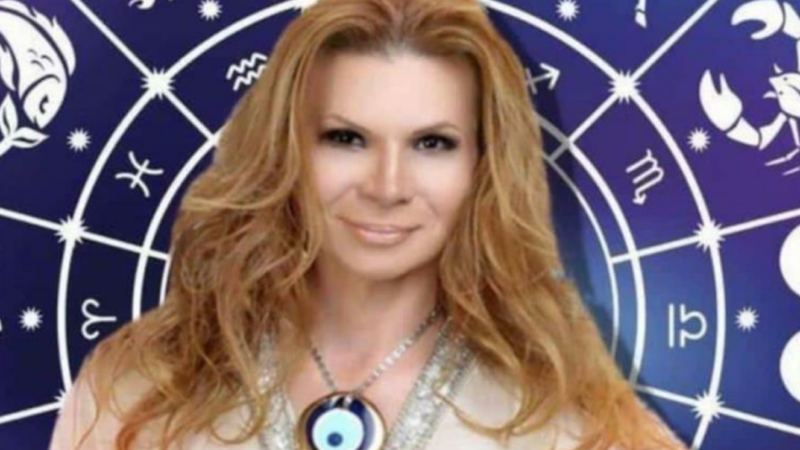 MHONI VIDENTE PREDICE MUERTES EN EL ESPECTÁCULO Y LA POLÍTICA