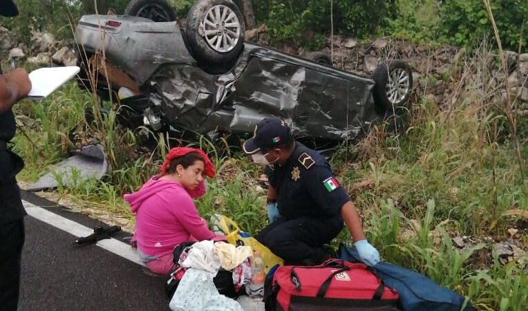UNA MUJER PIERDE EL VOLANTE Y VUELCA EN EL TRAMO CARRETERO PANABÁ- SUCILÁ.