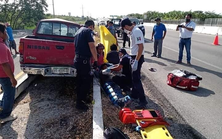 OCHO ALBAÑILES HERIDOS, DOS DE GRAVEDAD EN ACCIDENTE CARRETERA EN LA MÉRIDA- MOTUL.