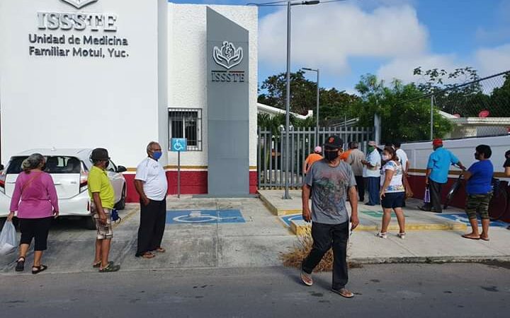 DESPUÉS DE HACER LARGAS FILAS DERECHOHABIENTES NO RECIBIERON SUS MEDICAMENTOS EN EL ISSSTE DE MOTUL
