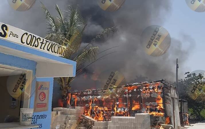 DOS FAMILIAS AFECTADAS POR INCENDIO EN CHICXULUB PUERTO