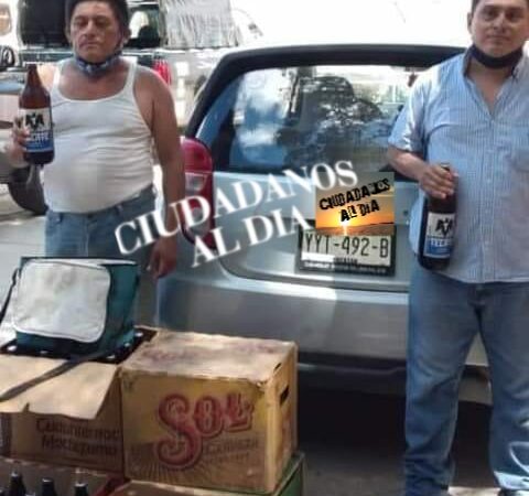 Policías de Chocholá detuvieron a tres sujetos por compra y venta clandestina de cerveza.