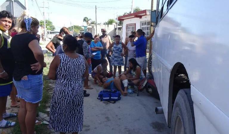 Se intenta dar a la fuga después que atropello a una mujer embarazada, le fracturo la pierna