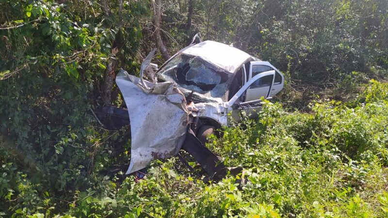 Dos lesionados de gravedad luego de accidente carretero en la vía federal Mérida-Cancún