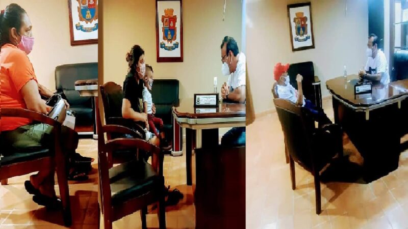 Alcalde de Dzidzantún exhibió en redes sociales a ciudadanos que solicitaron apoyos personales en privado.