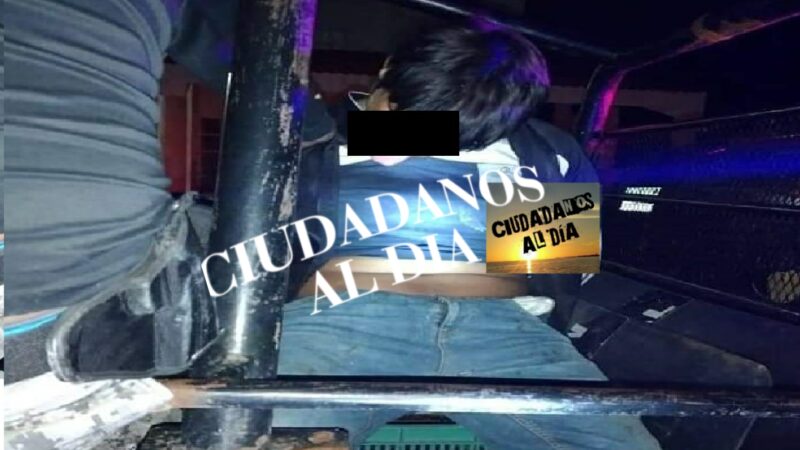 Vecinos de Chelem sitiaron a un ladrón y agentes de la SSP lo detienen