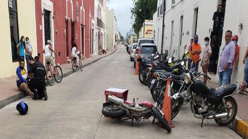 Automovilista chocó y lesionó a un motociclista en el centro de Valladolid