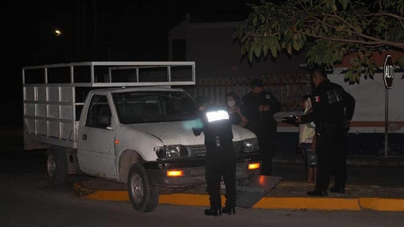 Ebrio choca contra un alto y termina su parranda en la cárcel municipal de Valladolid