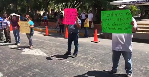 Vendedores de Mérida en Domingo exigen que los dejen trabajar