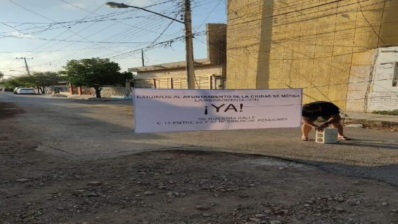 Vecinos de Pensiones exigieron a la comuna de Mérida la reparación de una calle