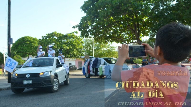 Con una caravana la panista Dafne López inició su campaña por el distrito VII