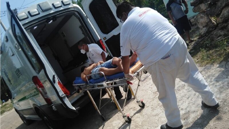 Lo dejo su novia de Xcalakoop y se clavó un cuchillo en el abdomen