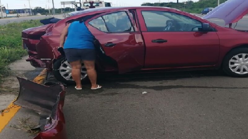Turistas no llegaron al puerto de Chelem, los chocaron por alcance