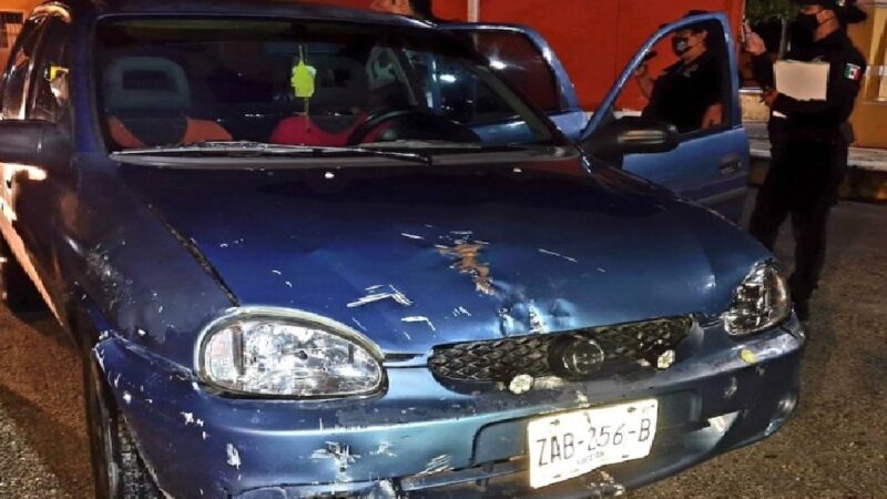 Ebrio choca contra una casa y se da a la fuga, la policía lo detiene en el centro de Kinchil.