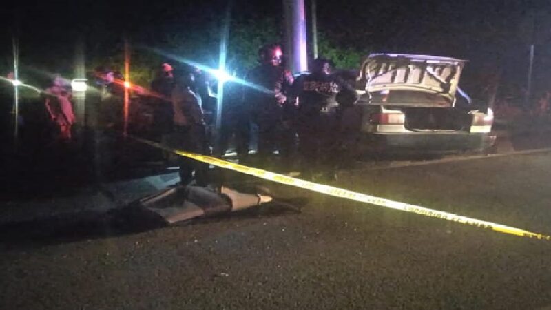 Mortal accidente en el entronque a Ticuch, hay dos muertos