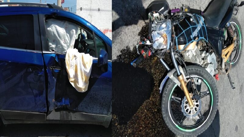 Automovilista se vuela un alto, choca y lesiona a un motociclista en Progreso