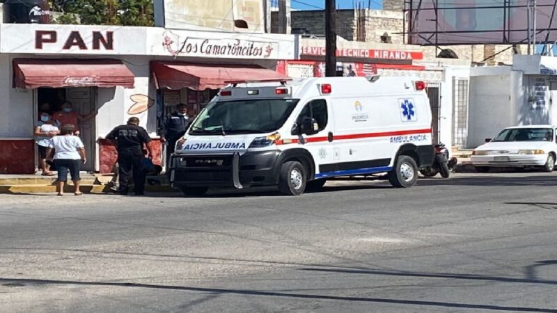 (Video) Progreseño se salvó de la huesuda, aporreó su cabeza contra una camioneta en movimiento.