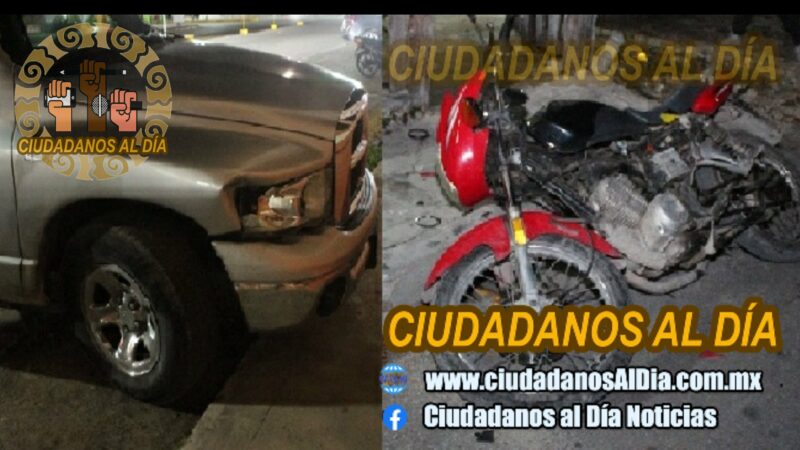 Choca y le pasa encima una camioneta a una moto del hermano del alcalde de Dzidzantún.