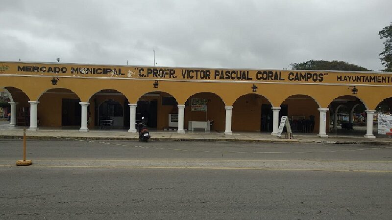 Corrupción en concesiones del mercado municipal denuncian locatarios de Dzidzantún  