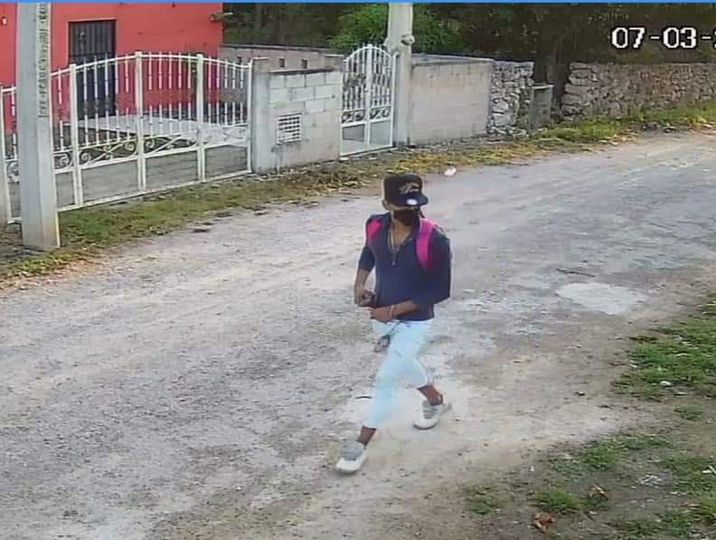 Sujeto entra a robar a una casa en Motul a plena luz del día; la policía, ni su luces