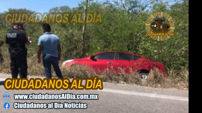 Automovilista de Teya se sale en una curva en el periférico de Motul