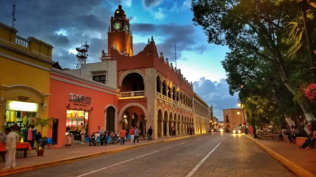 Se retiran filtros sanitarios y el uso de cubrebocas en lugares públicos de Yucatán