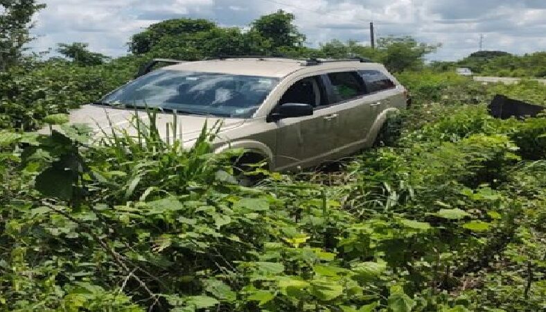 Fuera de la carretera por esquivar a un animal en la vía Valladolid-Yalcobá