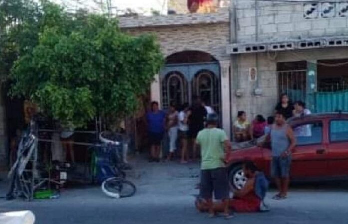 Un automóvil chocó a la Chabela con todo y quesos en Progreso