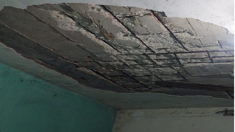 Joven vallisoletana le cayó parte del techo de concreto de su cocina y se lesionó