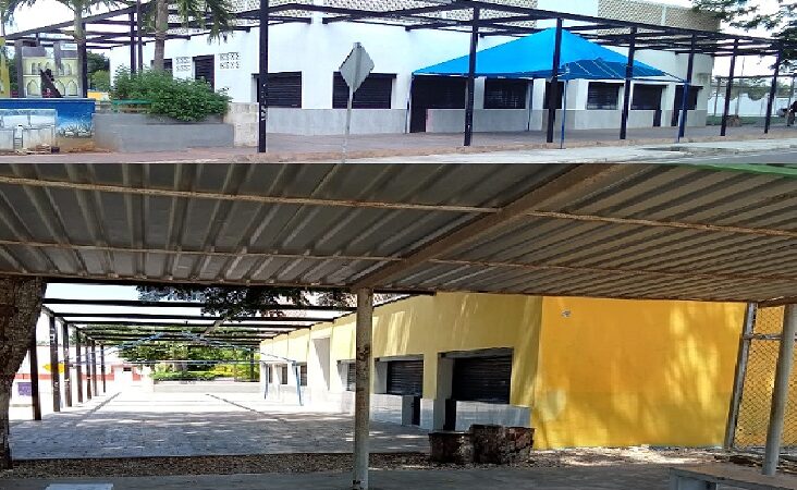 Obras inconclusas, el alcalde desapareció el dinero denuncian ciudadanos de Yobaín