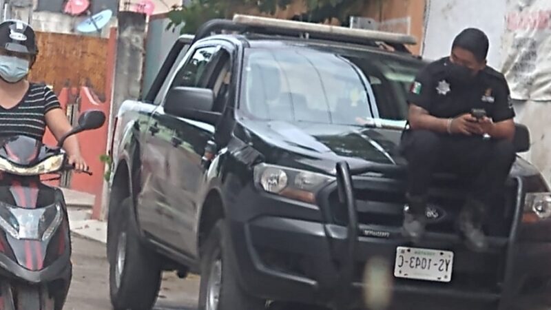 Policía de Motul morbosea a motuleñas en lugar de trabajar, denuncian