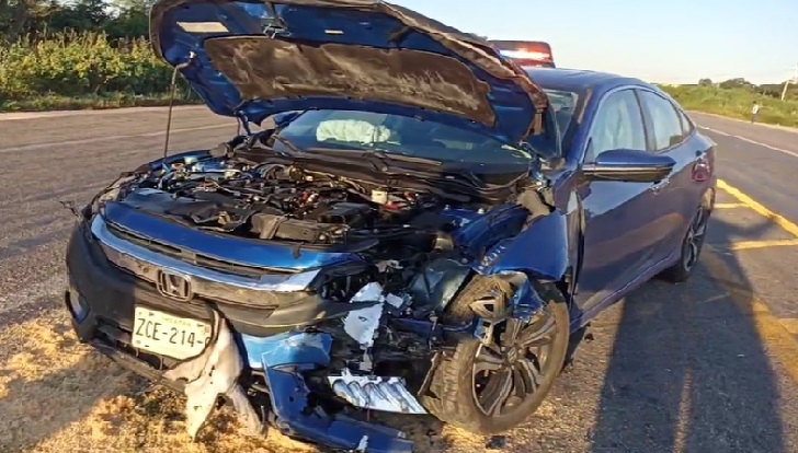 Dos lesionados después que chocó y despedazó su Honda contra un Mazda en la Mérida- Tetiz