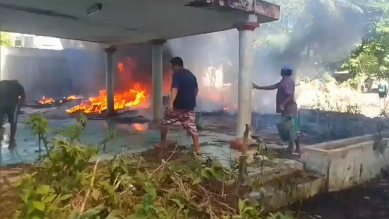 Un incendio en una llantera alerta a vecinos de Chelem