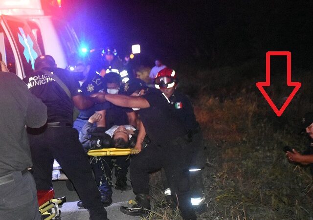 Un motociclista se accidentó en el entronque de Seyé: quedó prensado en dos piedras