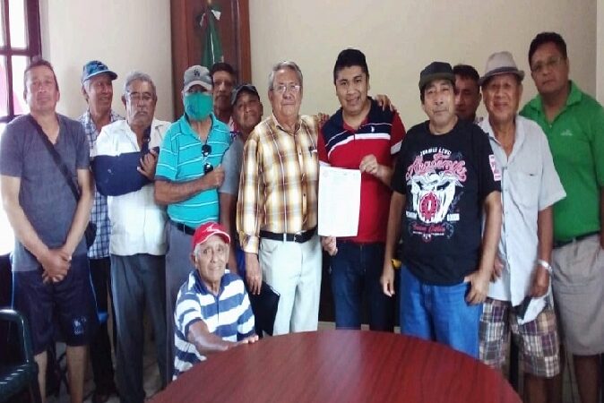 Un grupo de campesinos de Yobaín recibieron concesiones de mototaxistas