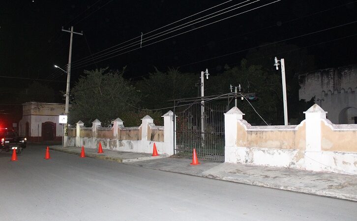 Un cable de alta tensión cayó sobre una reja de la iglesia de Dzidzantún