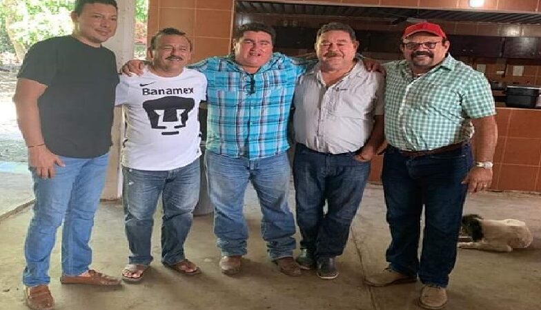 Malos alcaldes de la zona costa planean traicionar al PRI si no les dan hueso