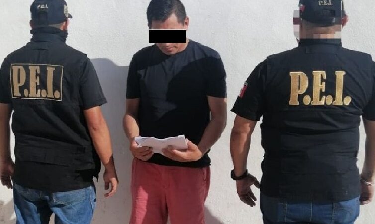 Detenido por feminicida y homicidio en tentativa: golpeo a su esposa y vecino de Ticul