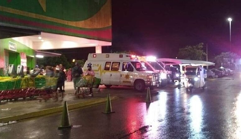 Un adulto murió de un paro cardiaco mientras hacia sus compras de Navidad
