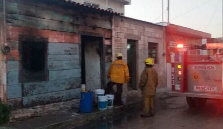 Veterano se quemó de un flamazo, el fuego inicio de un corto circuito