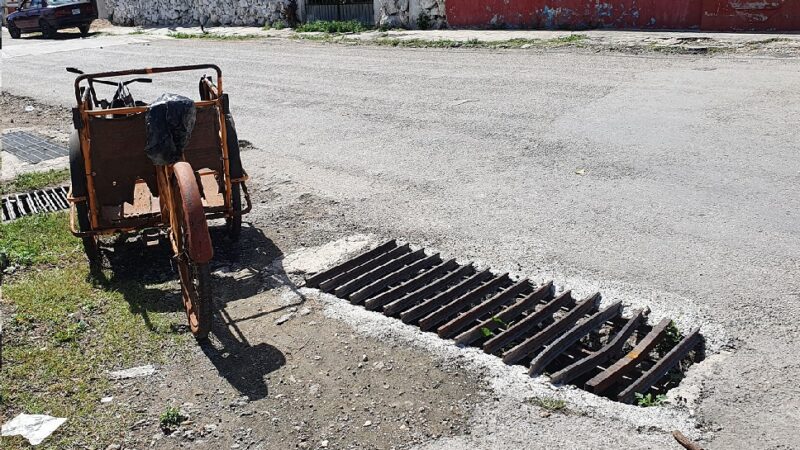 Por irresponsabilidad de la comuna de Teya una niña cayó en una zanja y lesionó