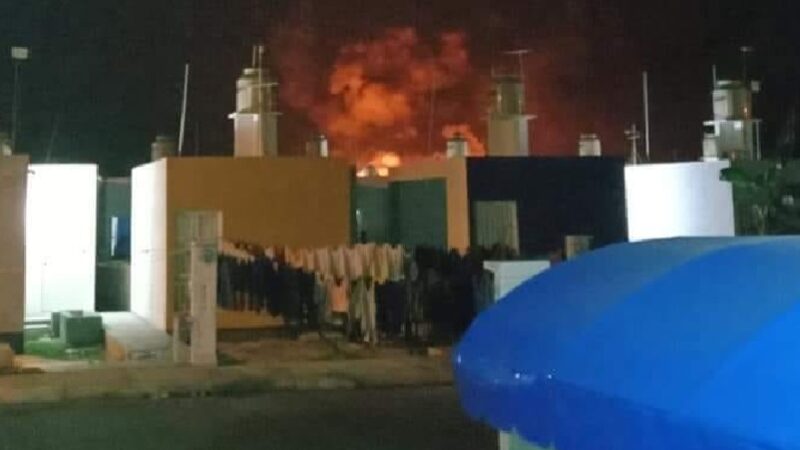 Terrorífica noche vivieron vecinos de la Rinconada por incendio cerca de un ducto de gas