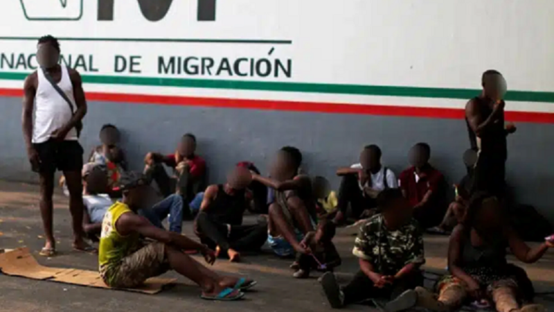 La SSP detuvo al menos a 10 indocumentados en un autobús de Noreste en Tizimín.