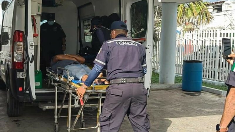 Policía auxilió a un joven con ataque epiléptico en el Cendi de Progreso