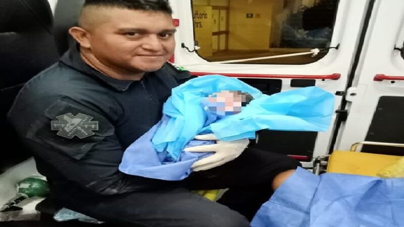 Paramédicos de Progreso recibieron a un recién nacido en Chelem