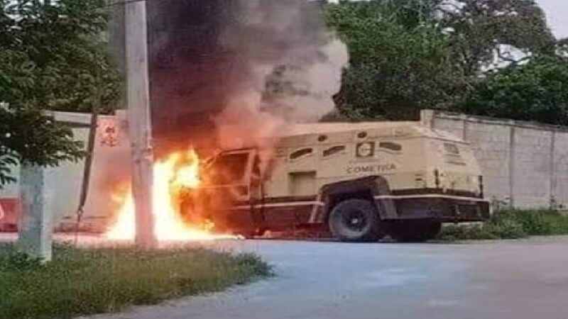 Un camión de Cometra se quema con varios millones de pesos en Euan, comisaría de Tixkokob.