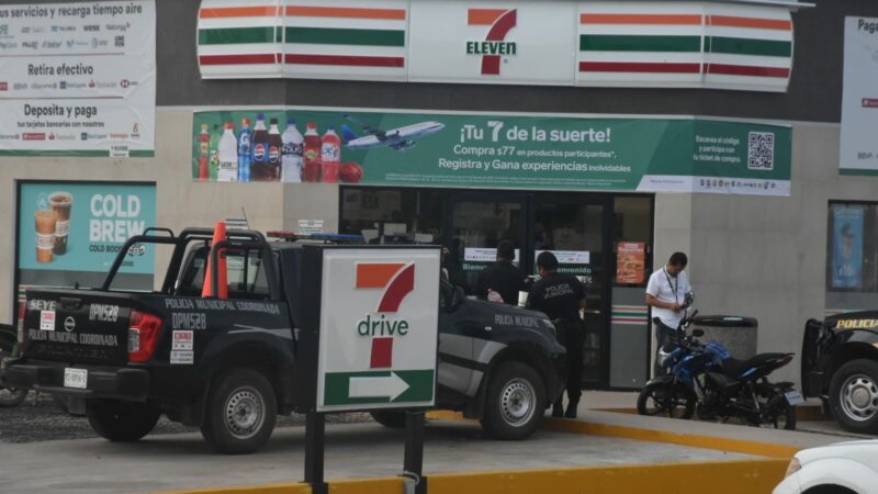 Sujeto empistolado asalta un Seven Eleven en San Bernadino, comisaría de Seyé