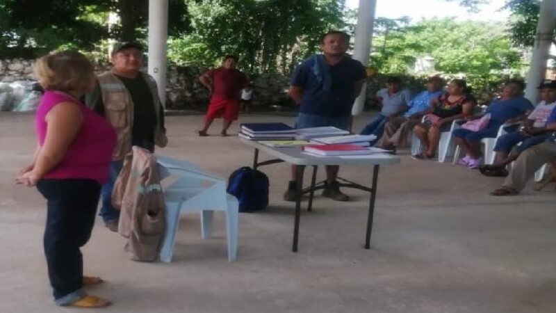 Empleados federales amenazan, cobran cuotas y viáticos a campesinos de Cacalchén