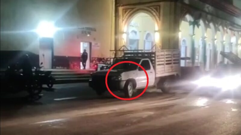 Directora de la policía de Seyé encubre a un regidor que chocó una camioneta de la comuna