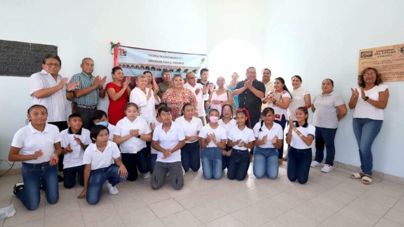 Alumnos de Chicxulub puerto ya tienen escuela Telesecundaria